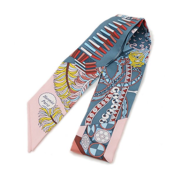 Hermes Twilly Scarf Muffler DE L'OMBRELLE AUX DUELS Blue Moyan Rose Pale Silk BP - Picture 1 of 3